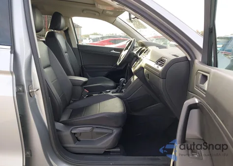 2020 Volkswagen Tiguan 2.0T Se/2.0T Se R-Line Black/2.0T Sel z USA, uszkodzony, nr VIN 3VV2B7AX1LM163475